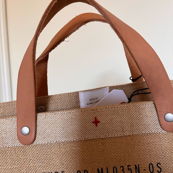 Global Citizen Women's Tote Bag - Tan - Picture 6 of 6